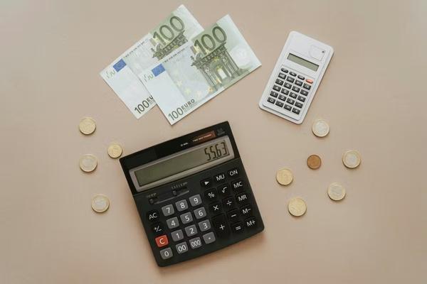 Salaire en EURL : combien se verser sans faire d’erreur en 2026 ?