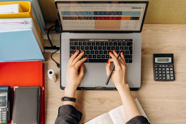 Quel logiciel choisir pour faire des fiches de paie ?