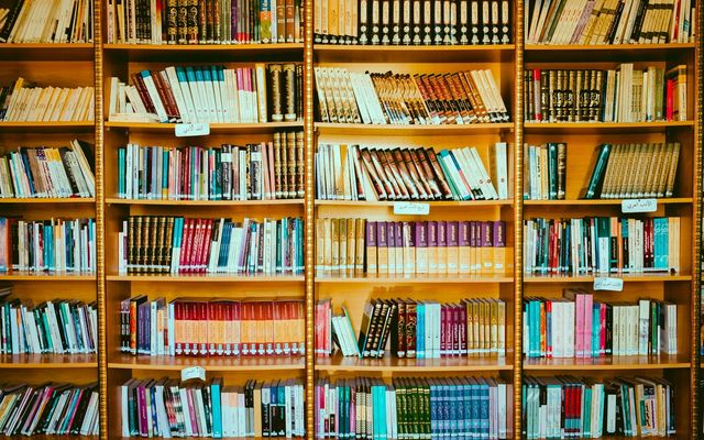 Ouvrir une librairie : guide complet pour se lancer