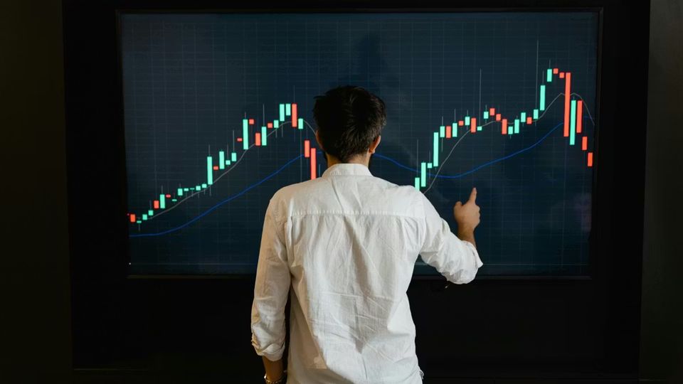 Clause d’earn-out : définition, fonctionnement, fiscalité et risques