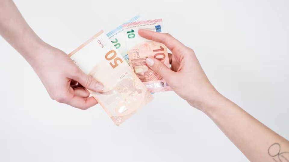 Débours : définition, fonctionnement, refacturation et TVA