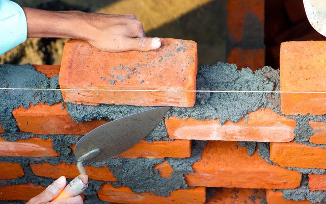 Comment devenir maçon ? Guide complet du métier