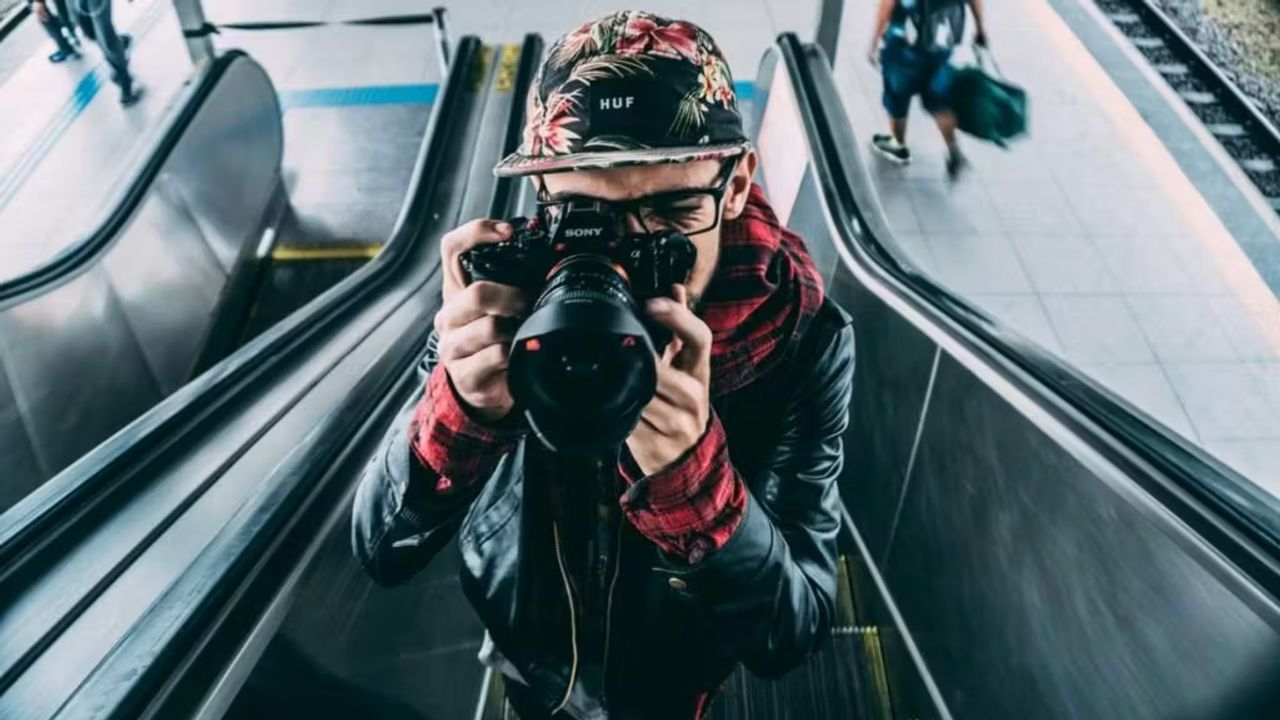 Illustration pour l'article : Combien gagne un photographe auteur ? (image 2/3)