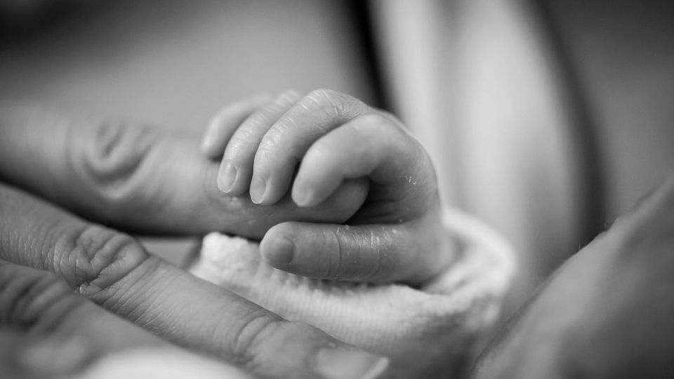 Congé de naissance 2026 : durée, conditions et démarches
