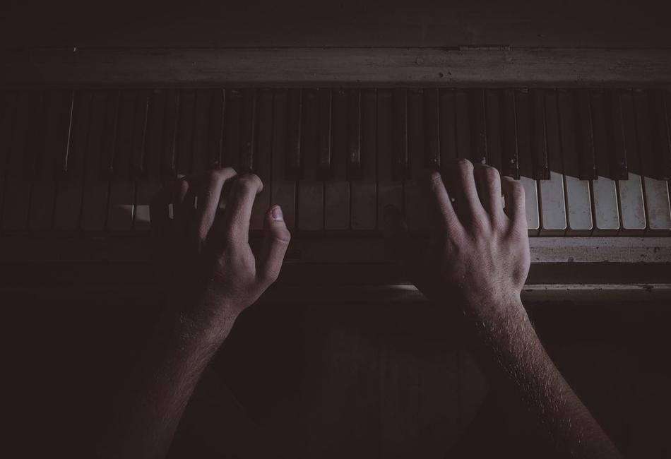Why Learning Piano is the Best Way to Enhance Long-term Focus and Mental Resilience.