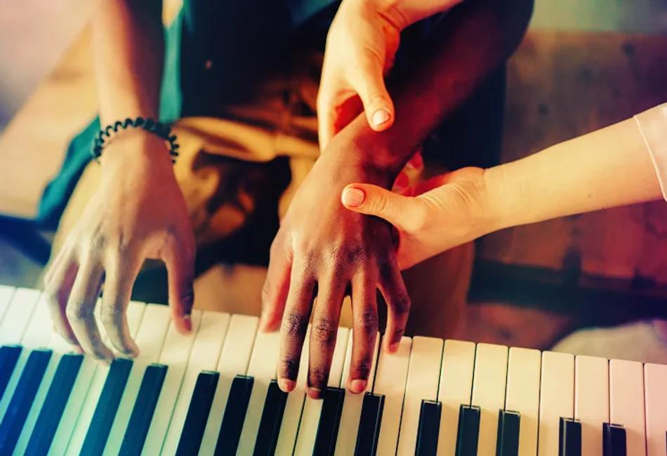 The way Learning Piano Alters the Daily Thinking Patterns with Time.