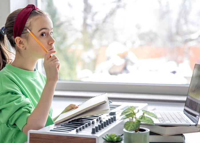 how to learn piano by yourself