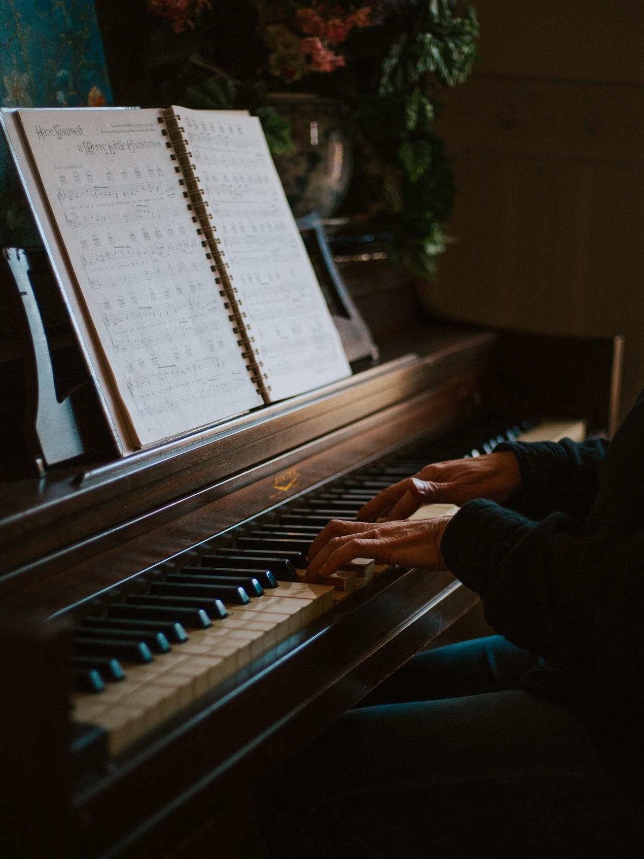 Why Piano Practice is better at creating Long-term Consistency in Skill Learning.