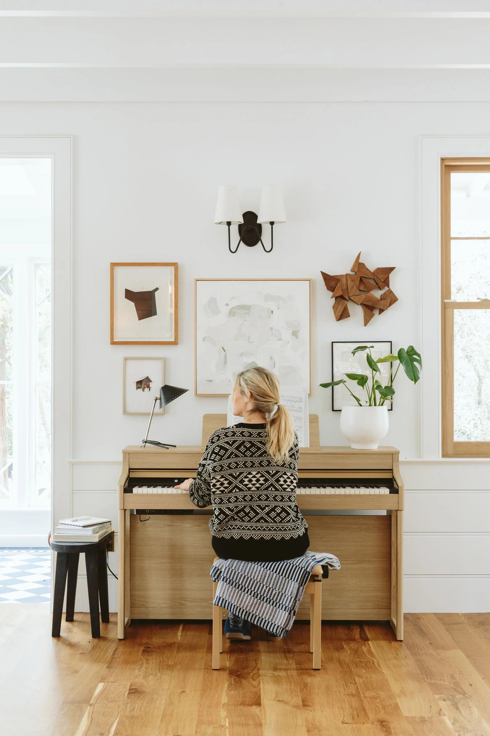 Why Learning Piano is now a Good Productive Escape of Digital Overload.