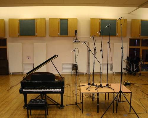 Why Lo-Fi and Background Piano Music are taking over the world playlists.