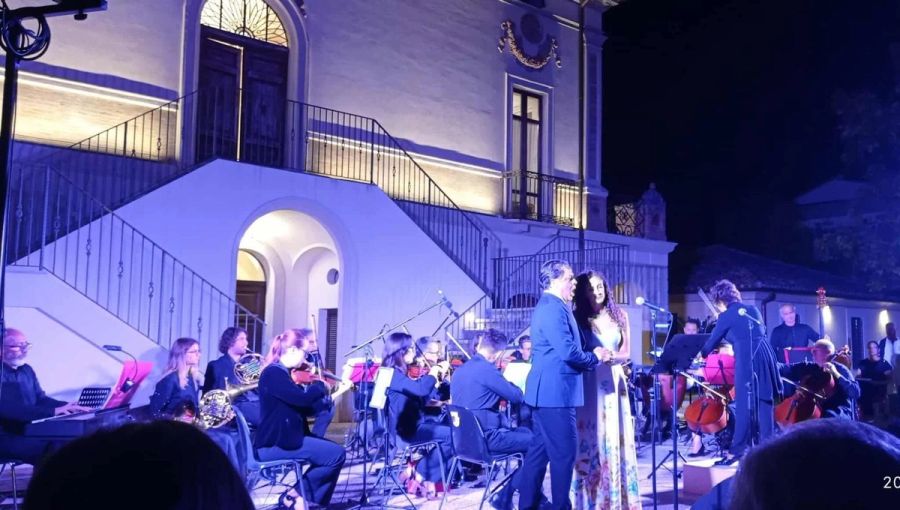 Concerto all'aperto in villa