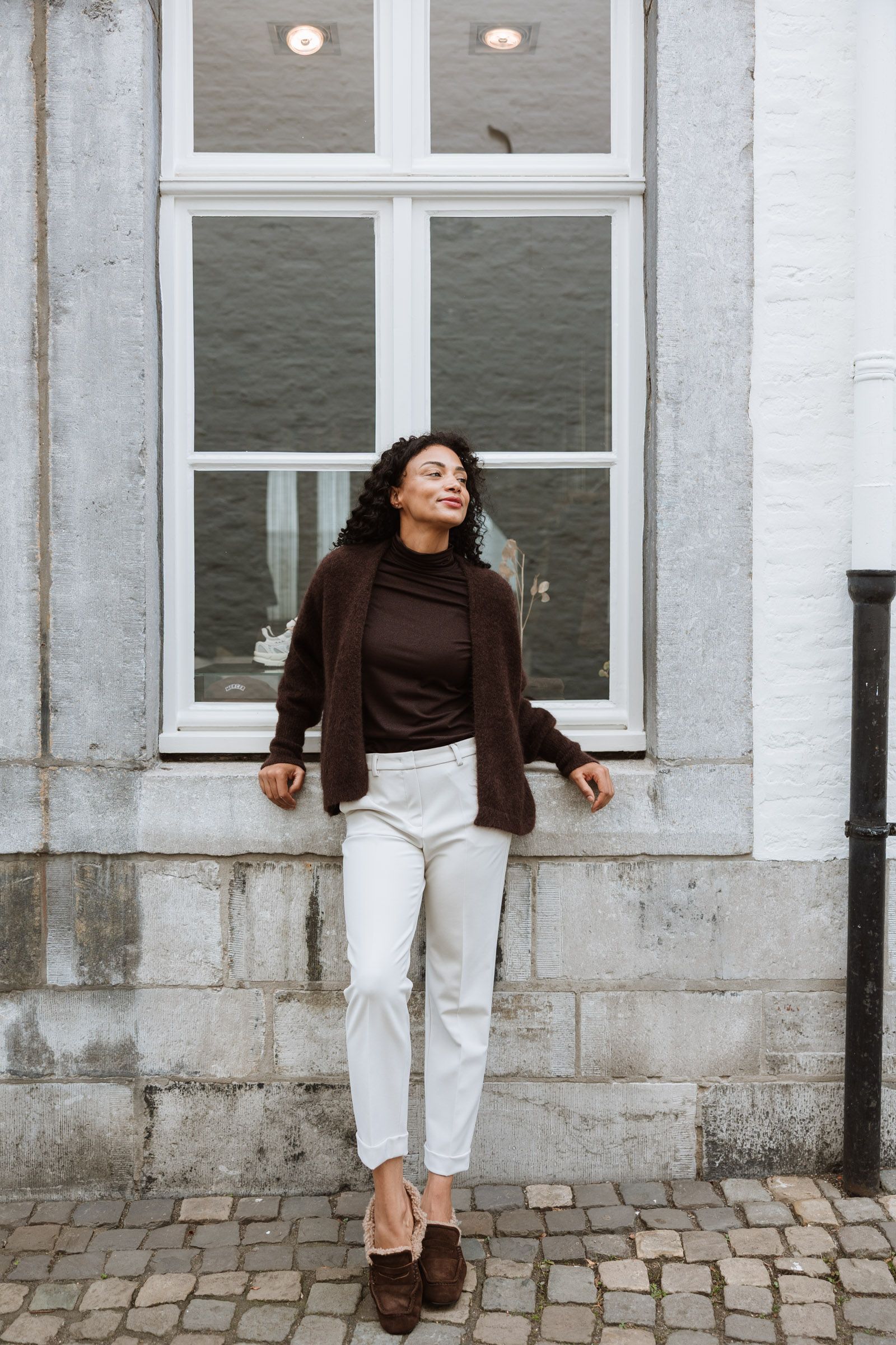 EFFORTLESS ELEGANCE LOOK