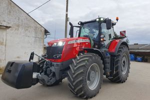 Nový traktor Massey Ferguson