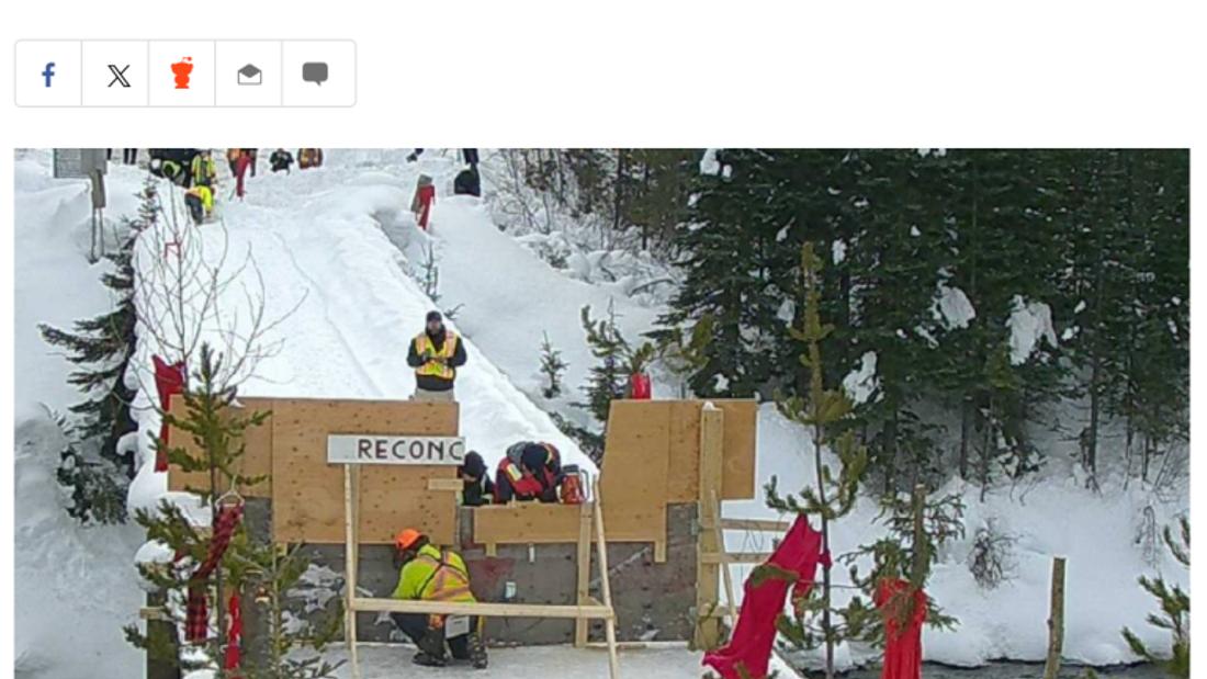 Screenshot of the Georgia Straight commentary "Cay Burton: Reconciliation is dead—the educational ramifications of an empty promise", above a photo from Unist'ot'en Camp.