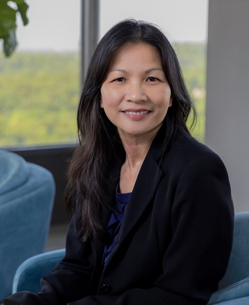 Lien Tran headshot