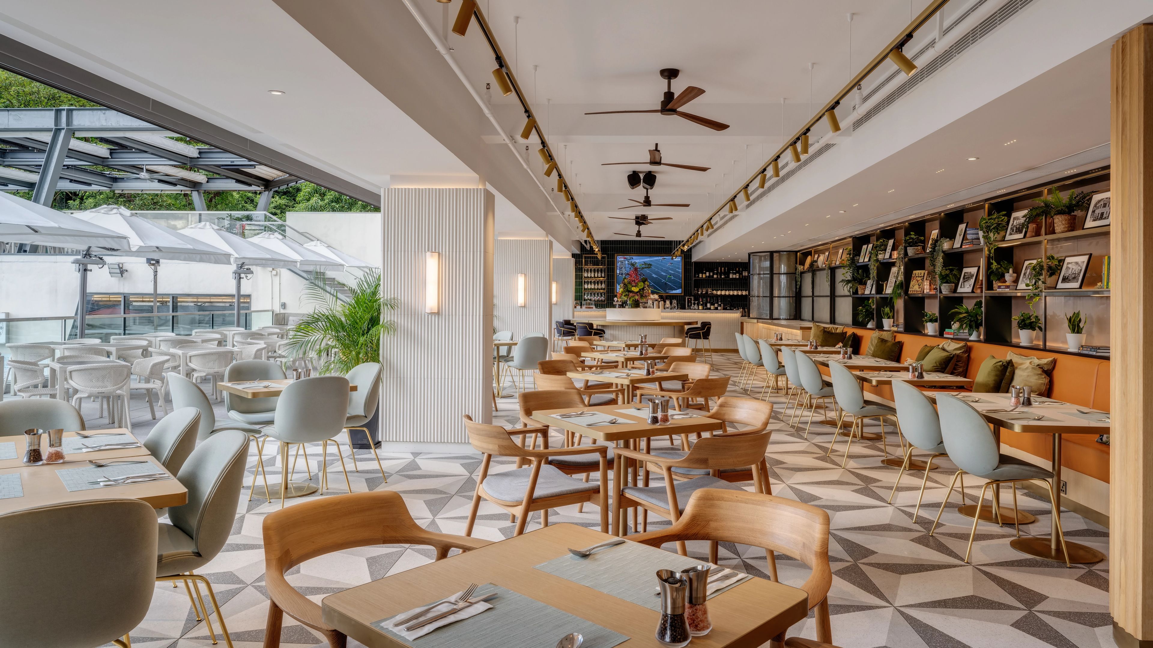 The restaurant at the LRC Clubhouse.