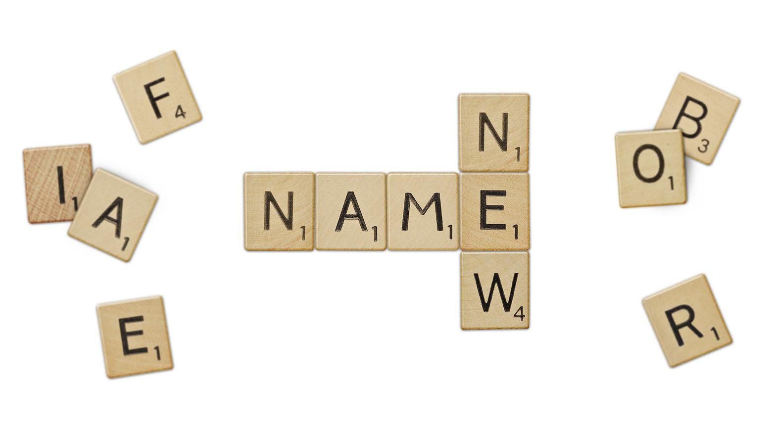 Om navnebrif, navneutvikling og merkenavn