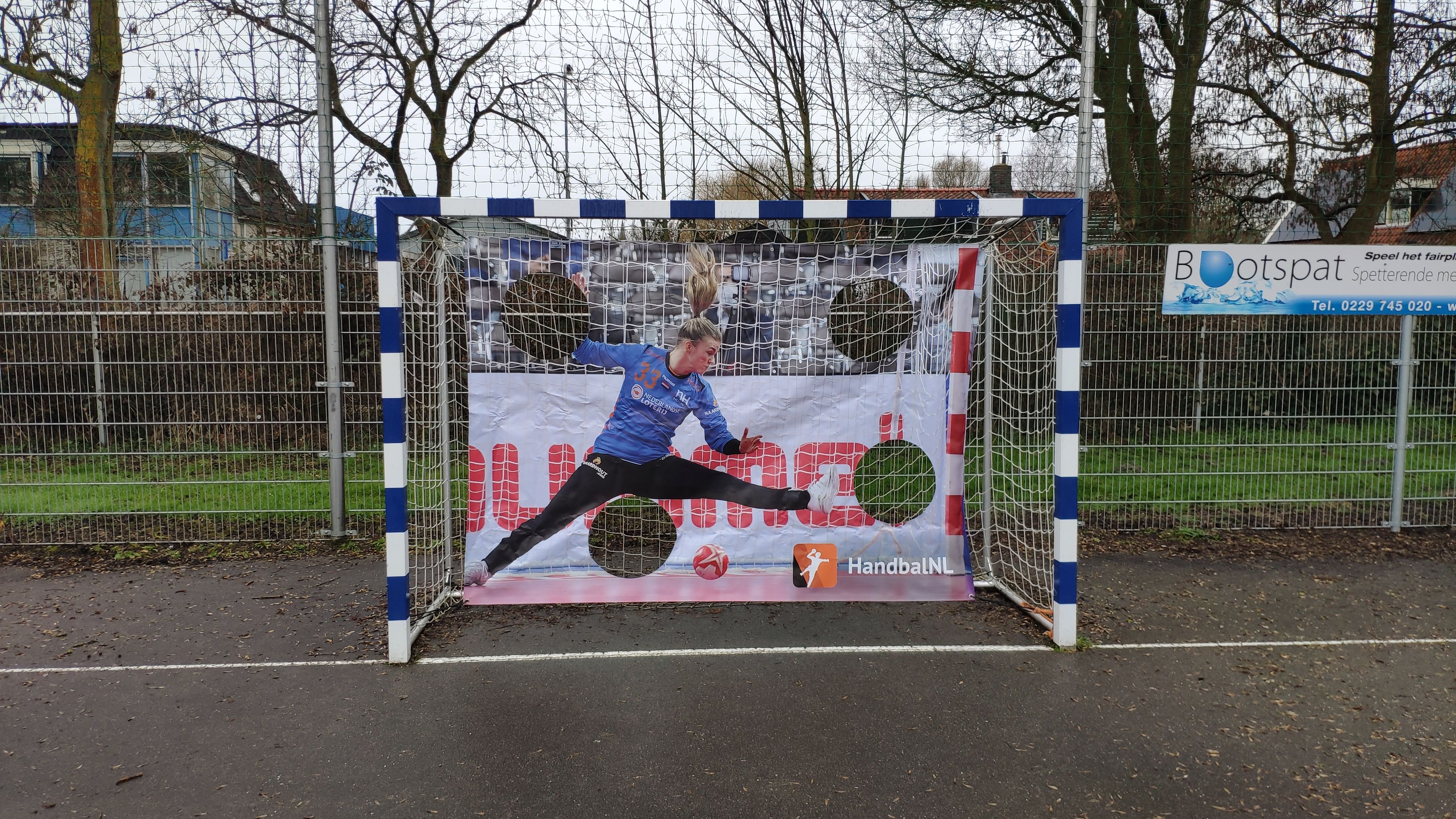 Handbal clinics voor de uilenburcht