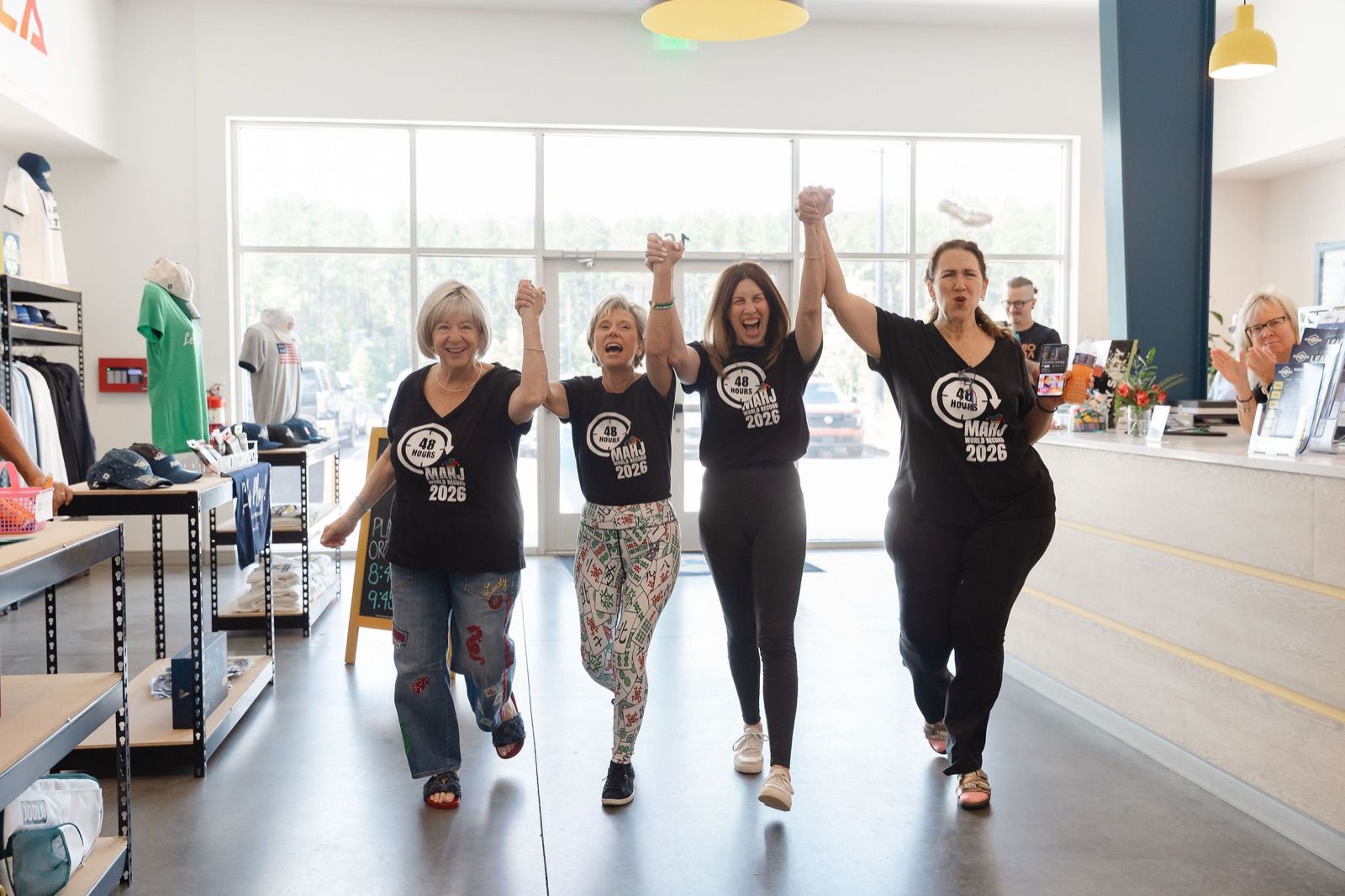 (Guinness World Records attempt 48 hour Mah Jongg) — Hero group celebration 01