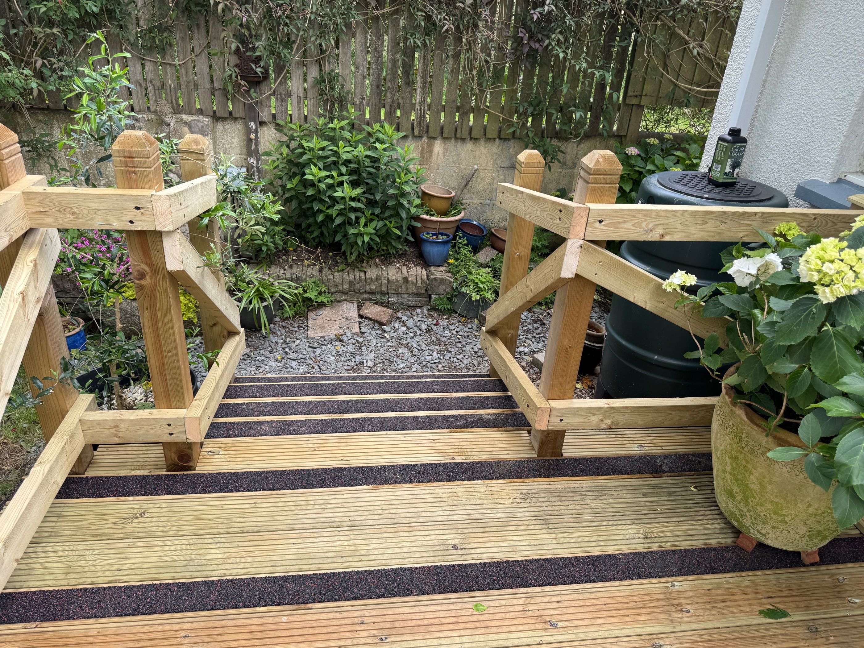 Anti-slip Decking