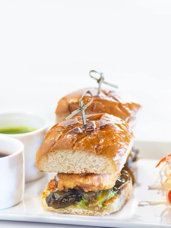 Bombay Sliders