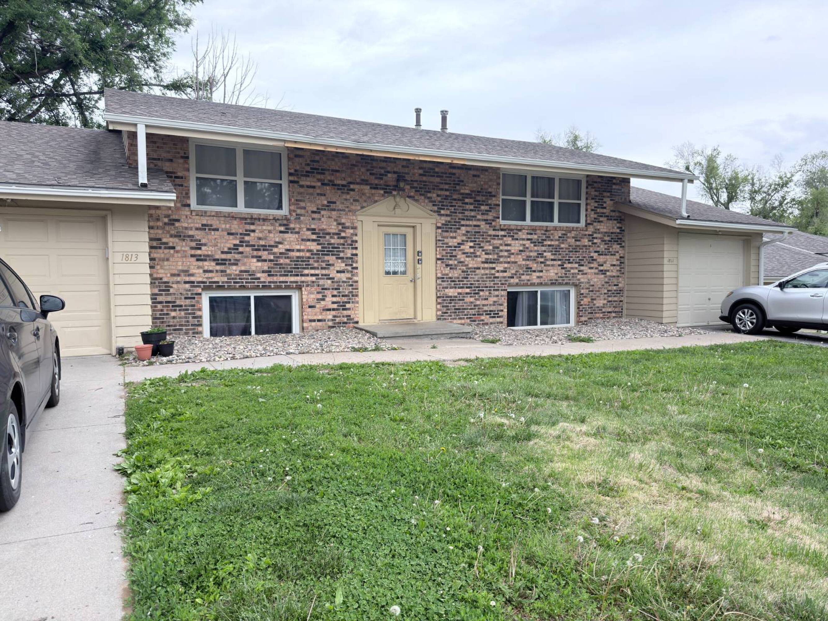 Oakbrook Duplex | 1811 N 110th St - Photo 1