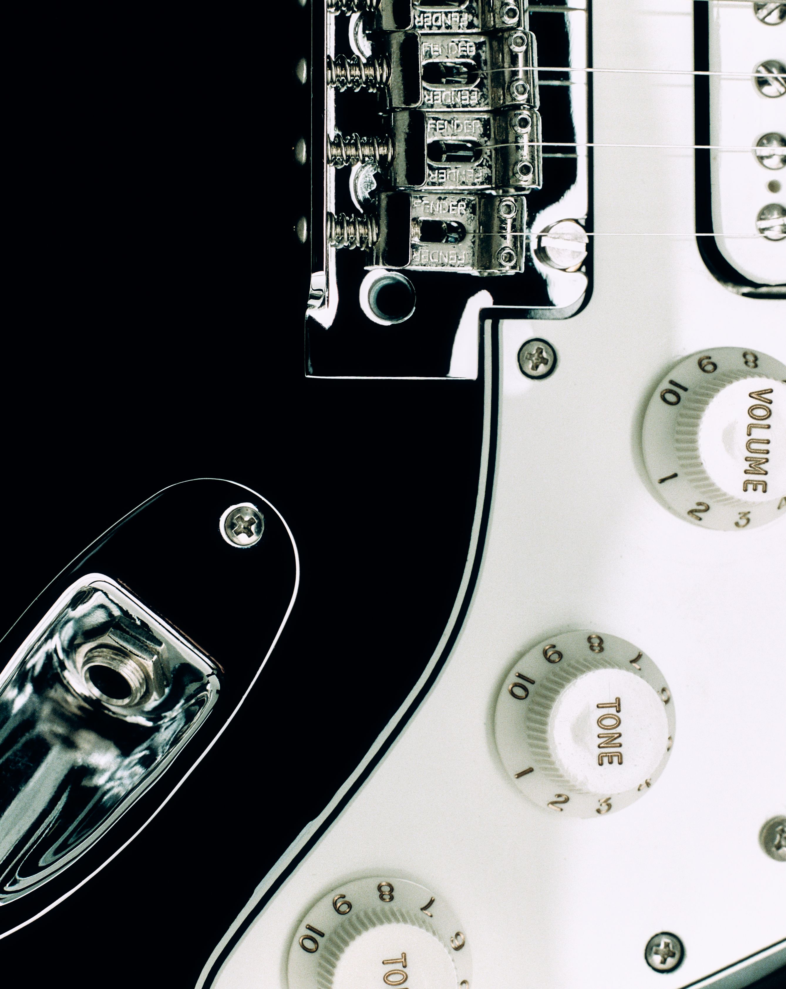 Fender right