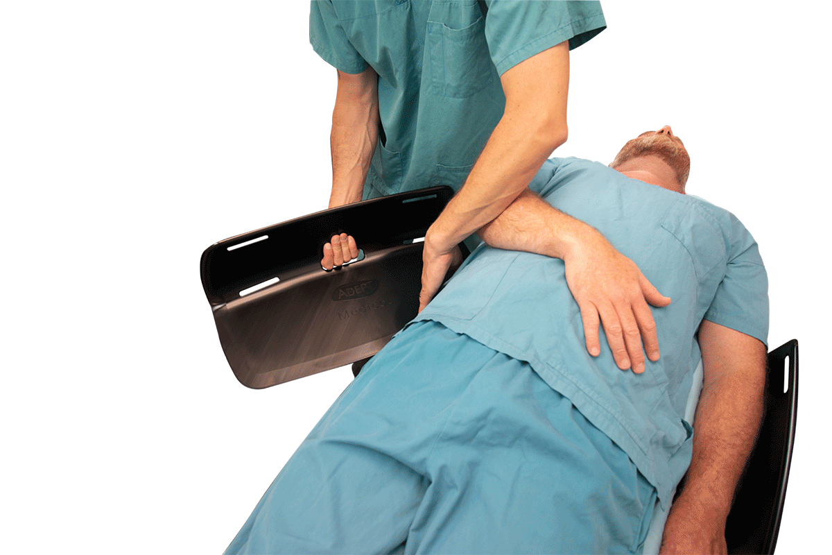 The Adducted Arm Scoop has curved edges to ensure patient comfort and slots designed for removing and inserting the device with ease.