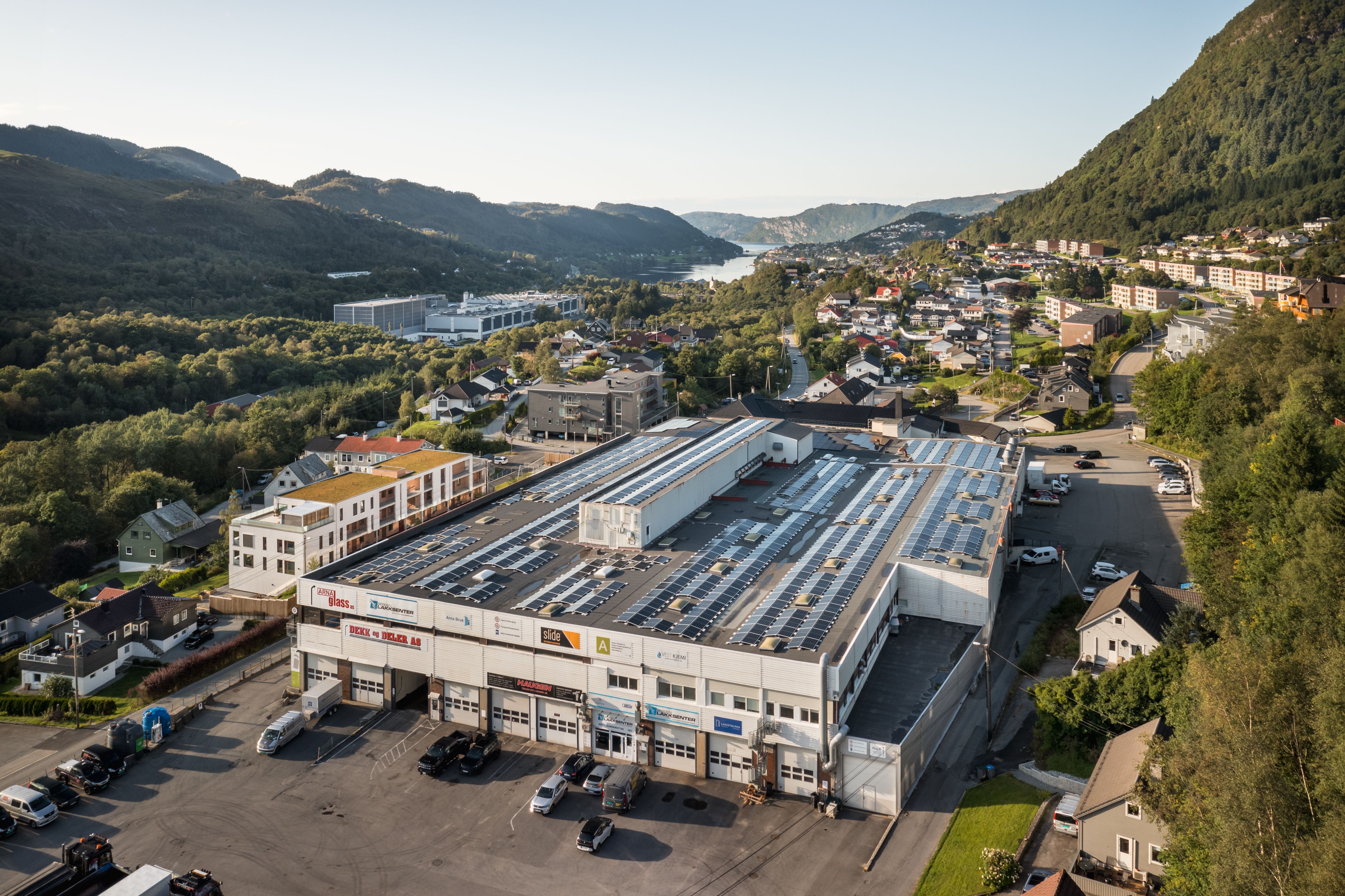 Solcelleanlegg på næringsbygg