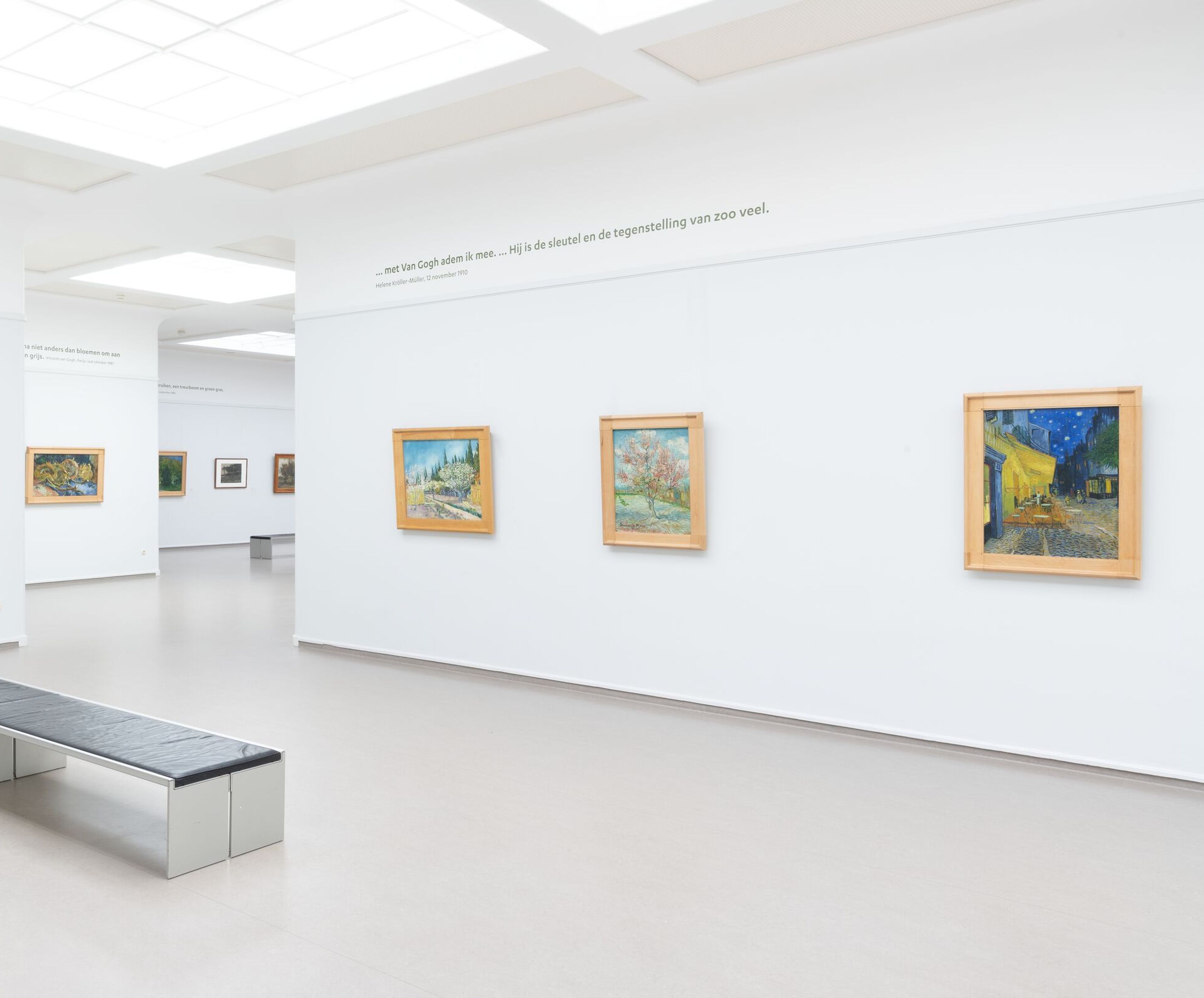 Zaaloverzicht van de Van Gogh galerij