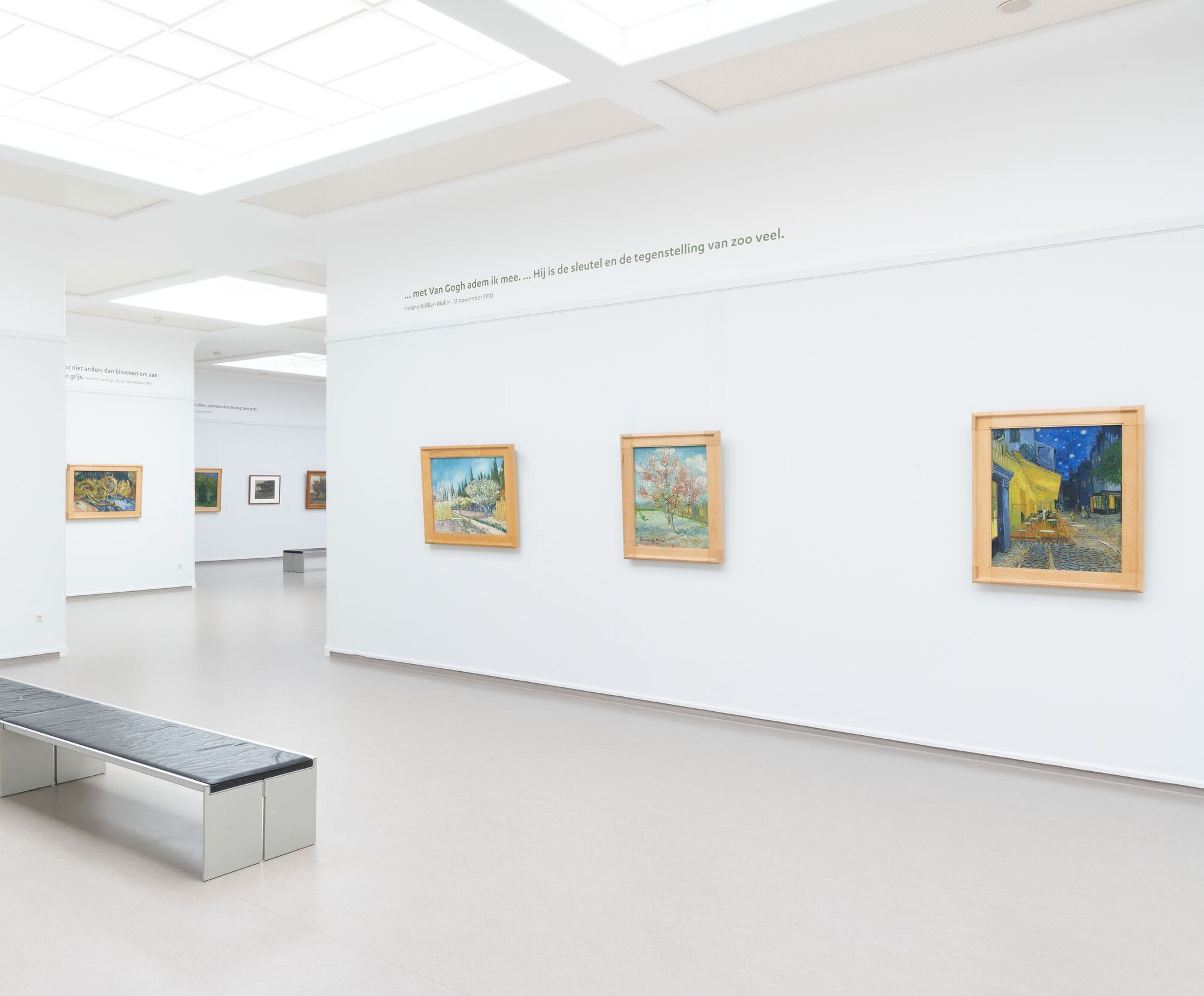 Zaaloverzicht van de Van Gogh galerij