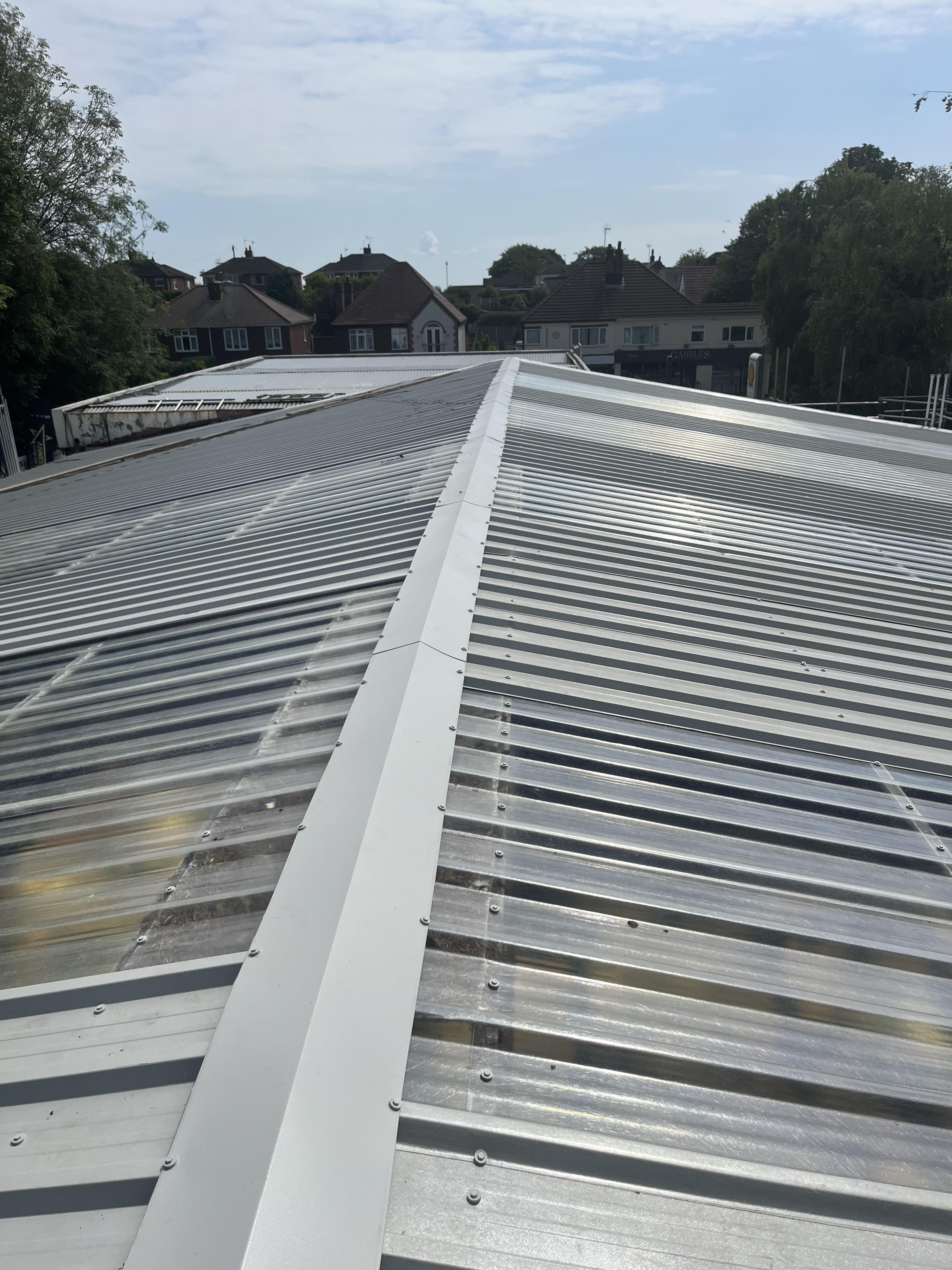 Shell garage - metal box profile sheeting