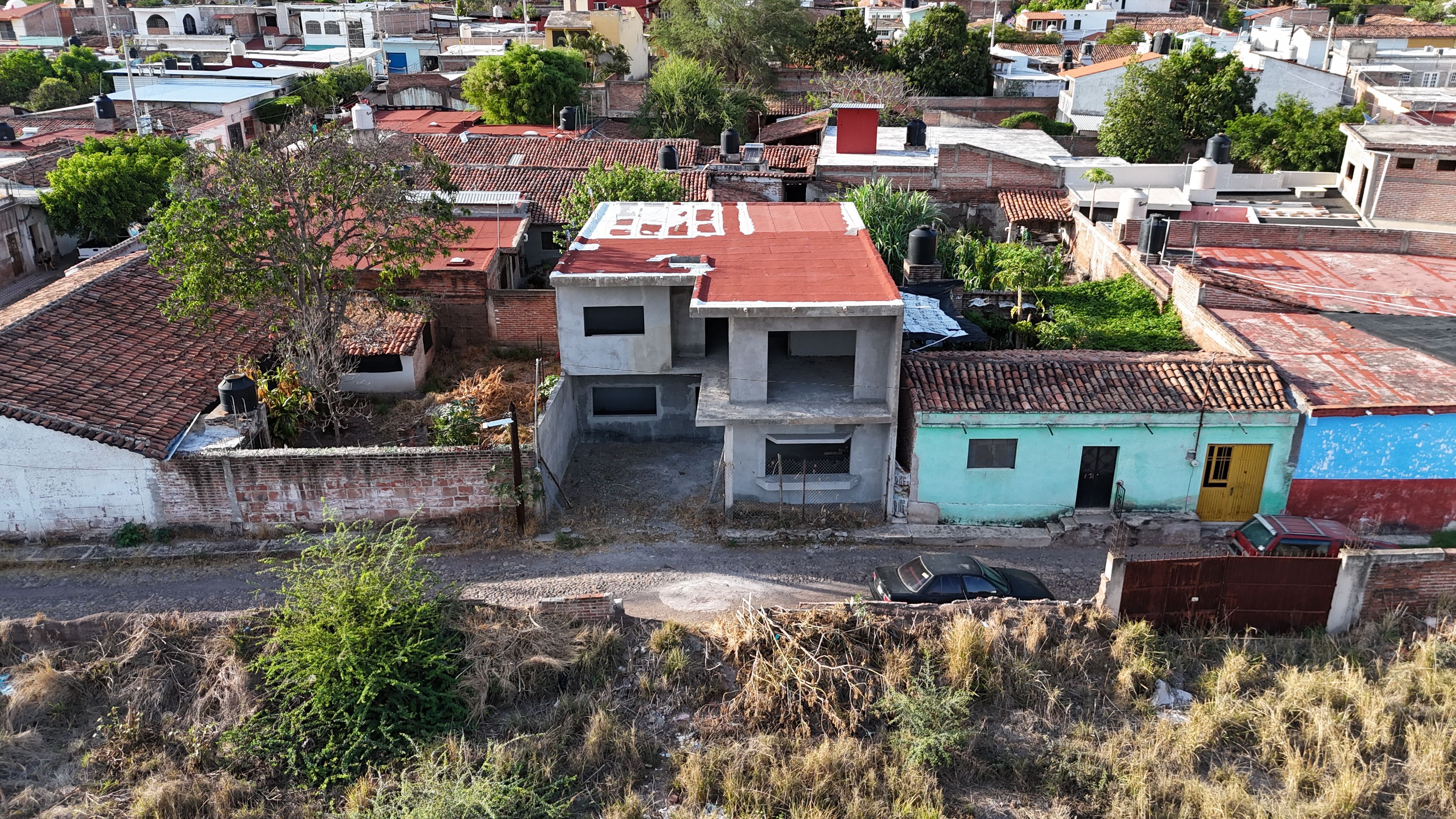 CASA EN EL LIMÓN JALISCO EN OBRA GRIS - Imagen 1