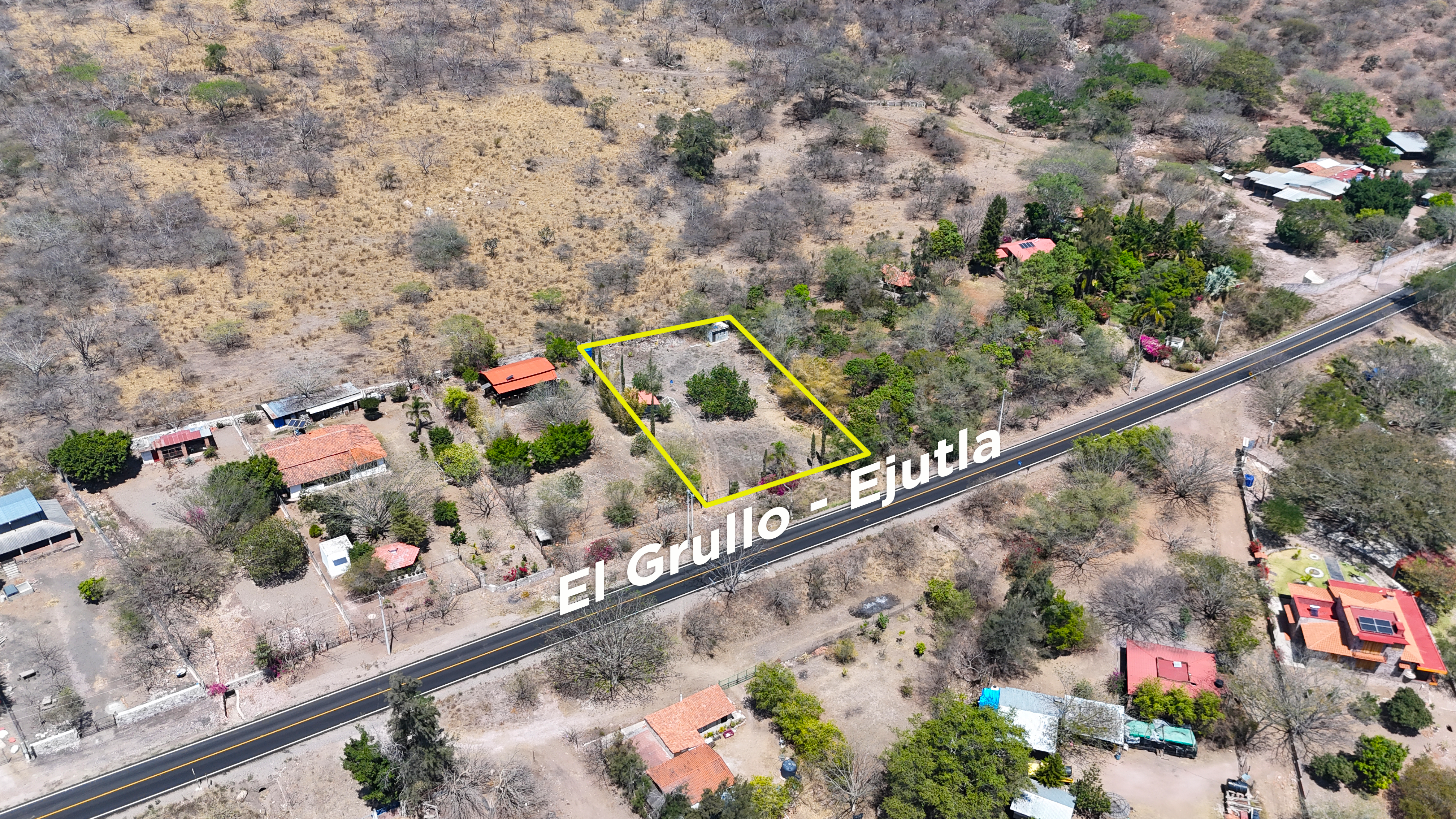 EN VENTA RANCHO EN LOS PARAJES JAL. "Rancho La Serranita" - Imagen 1