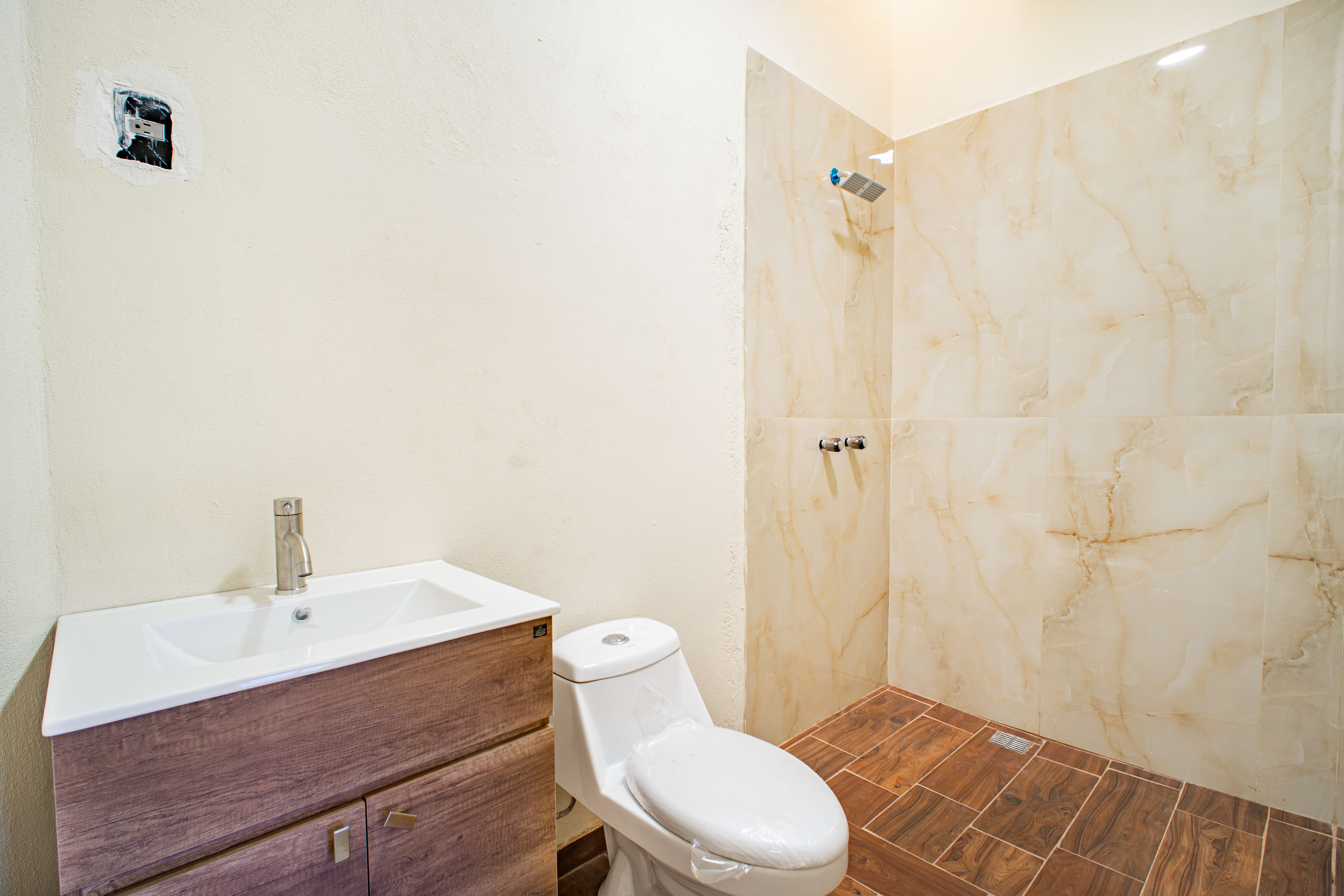 CASA EN COLONIA 10 DE MAYO, EN EL GRULLO, JAL. - Imagen 6