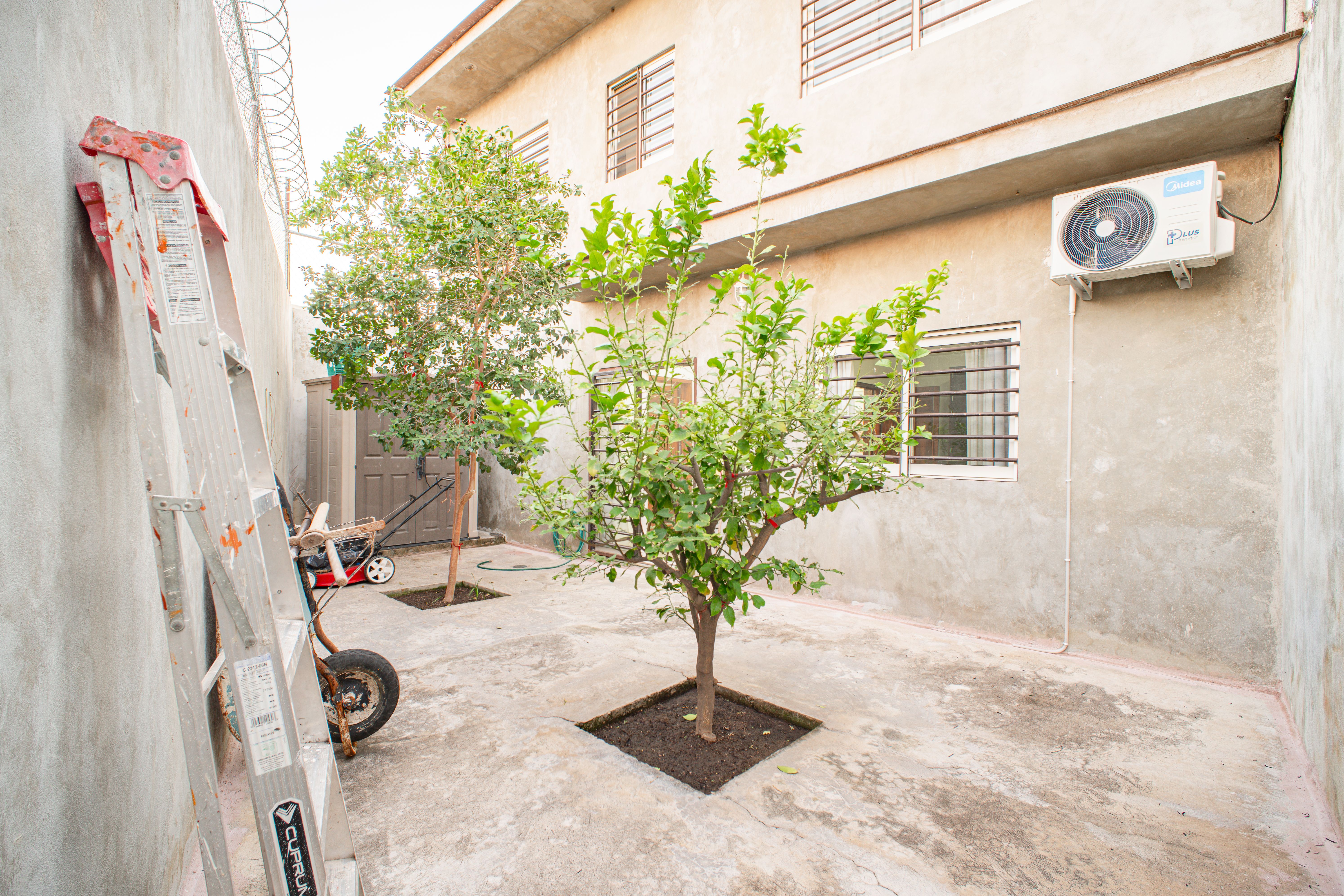 HERMOSA CASA UBICADA EN COLONIA TULIPANES EN EL GRULLO - Imagen 11