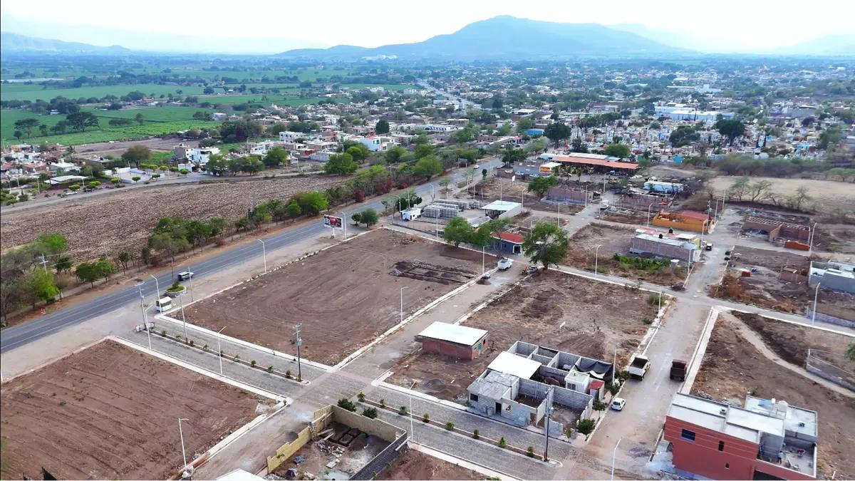 LOTES COMERCIALES EN VENTA EN EL GRULLO SALIDA A EL LIMÓN, JAL. - Imagen 1
