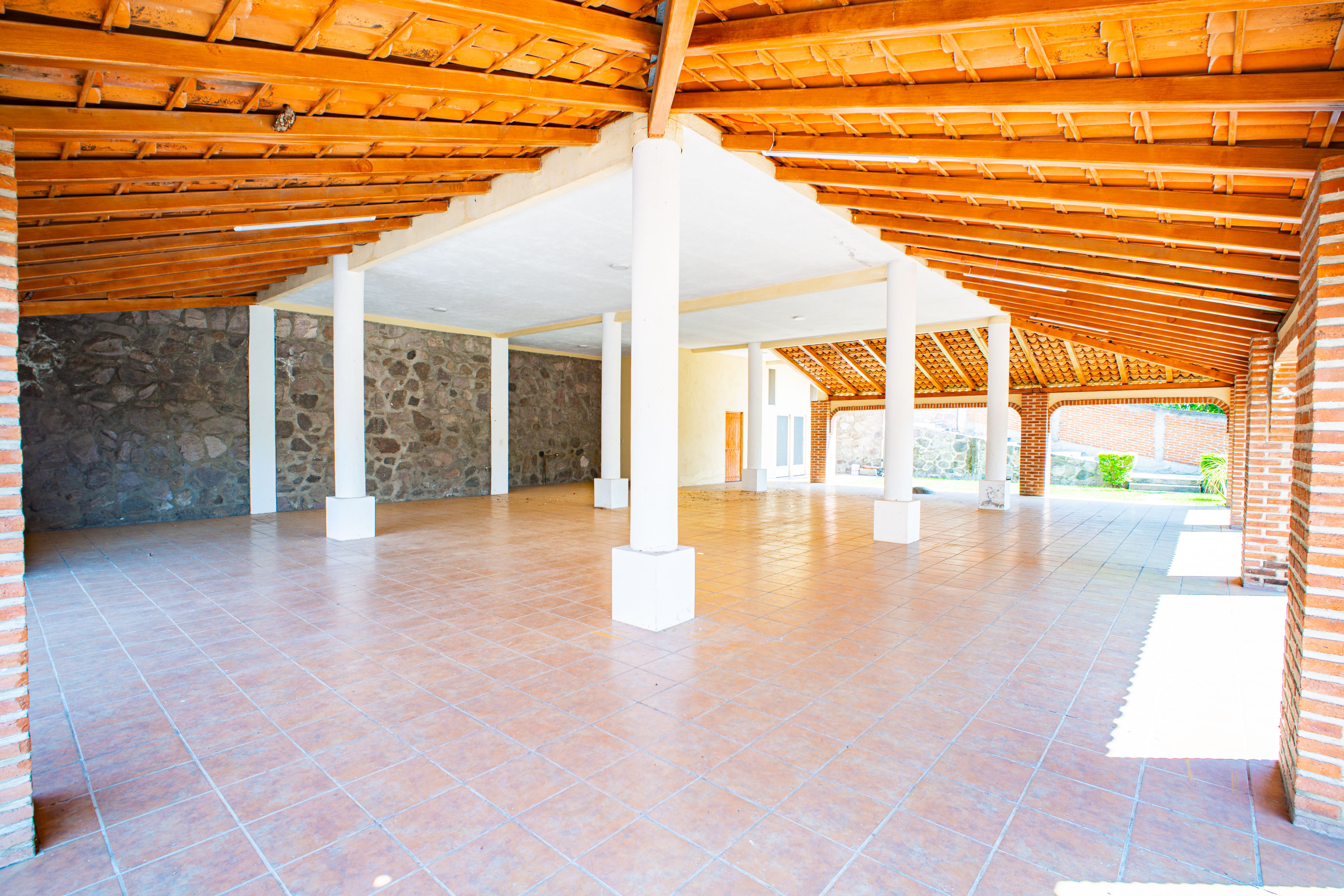 HERMOSA CASA EN LAS PAREDES, JAL. - Imagen 1