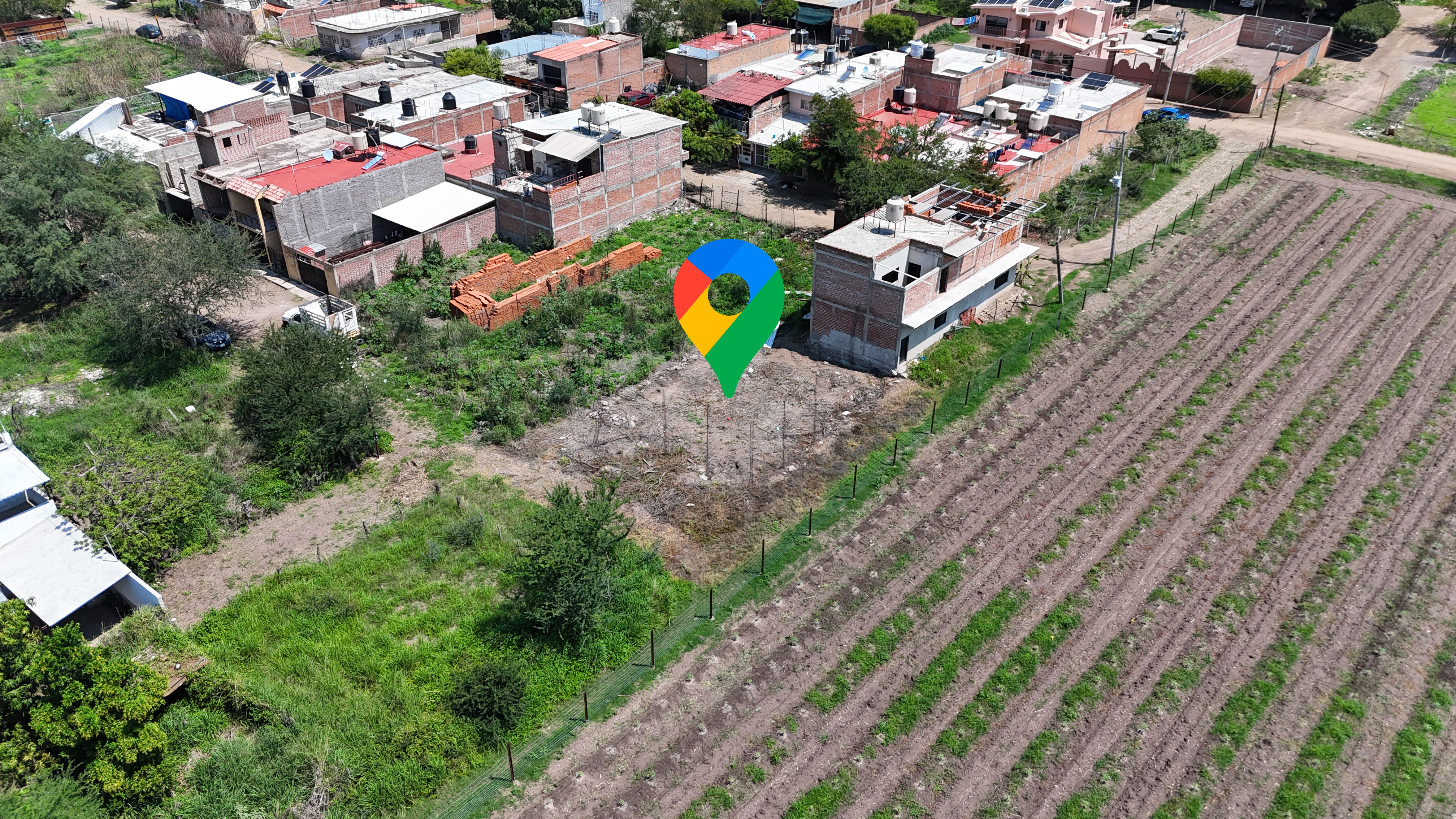 LOTE EN VENTA EN LA COLONIA ORIENTE DE EL GRULLO - 1