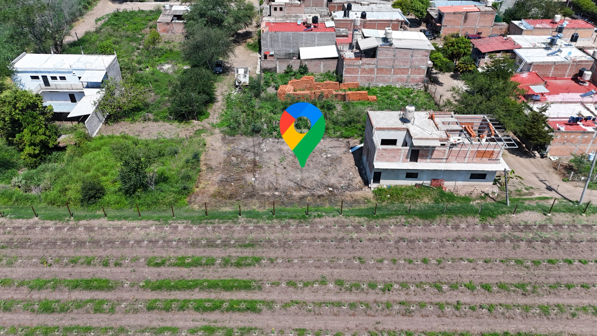 LOTE EN VENTA EN LA COLONIA ORIENTE DE EL GRULLO