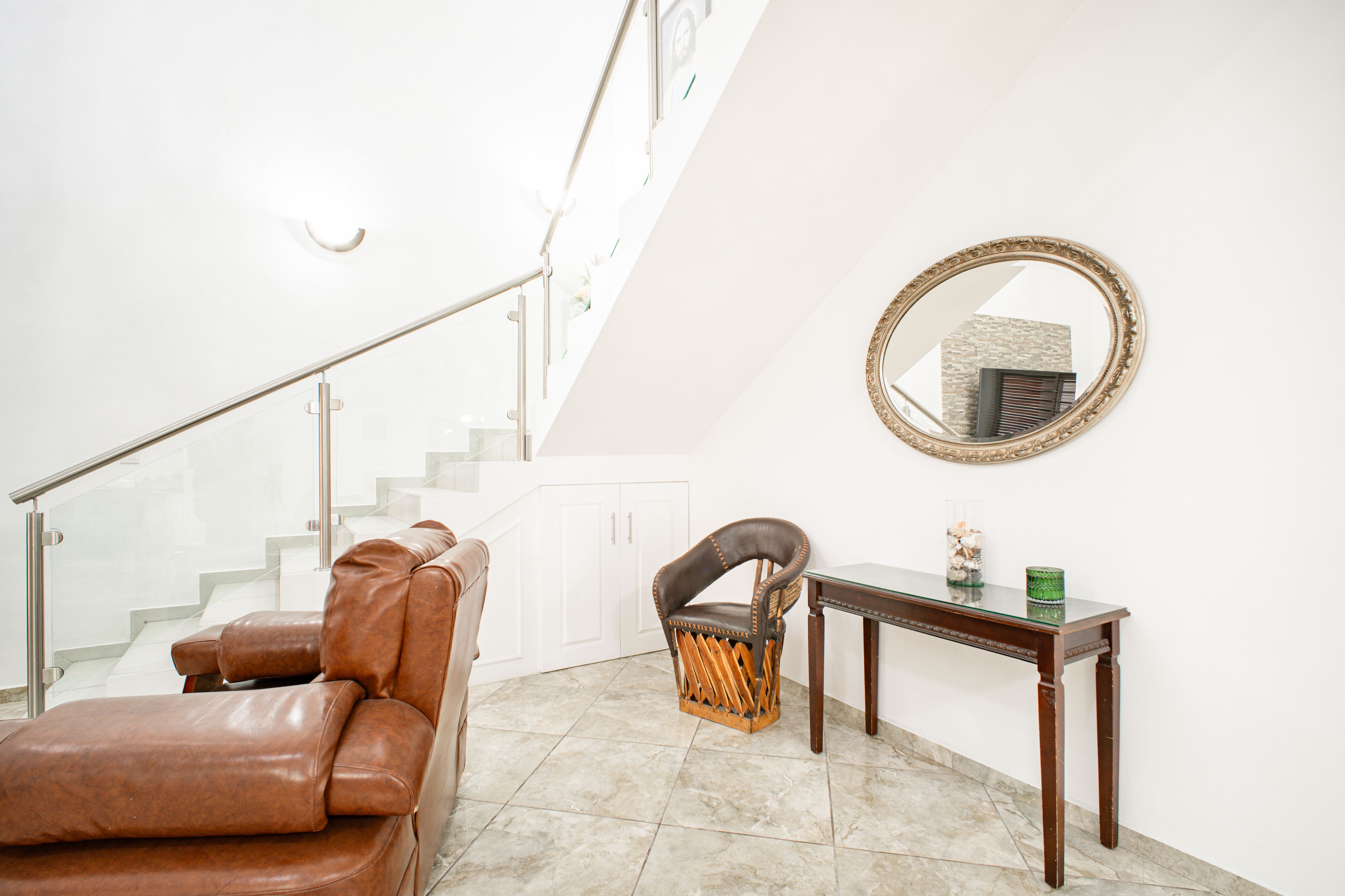 HERMOSA CASA UBICADA EN COLONIA TULIPANES EN EL GRULLO - Imagen 8