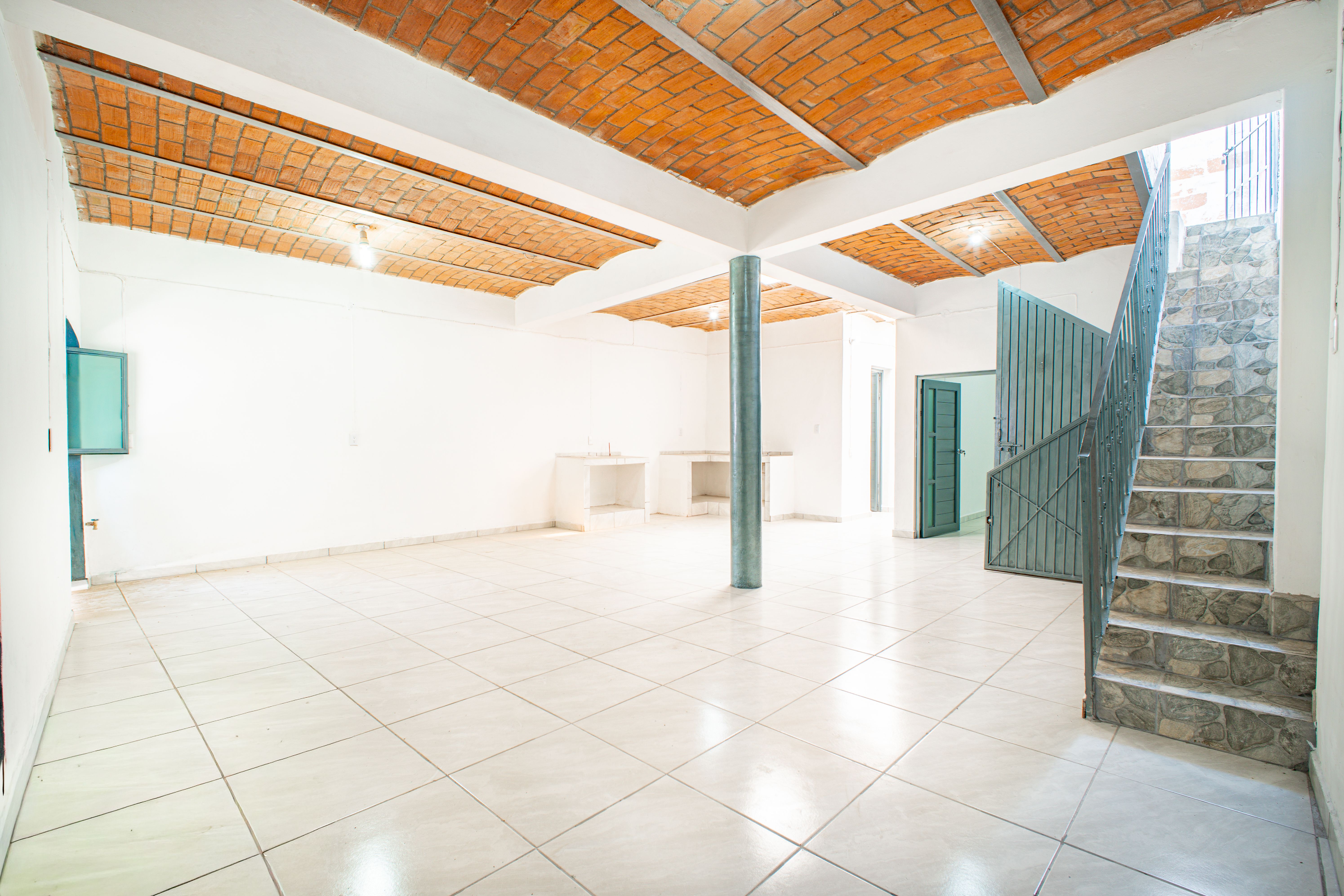 BONITA Y BARATA CASA EN EL CENTRO, A UNA CUADRA Y MEDIA DEL JARDIN MUNICIPAL DE EL GRULLO - Imagen 3