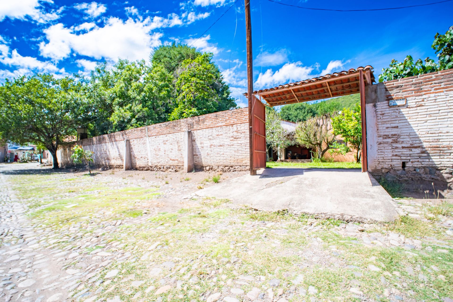CASA EN LAGUNILLAS JALISCO