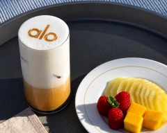 Alo Yacht — detail 3