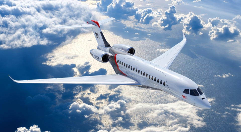 Falcon 10X exterior visualisation above the clouds.