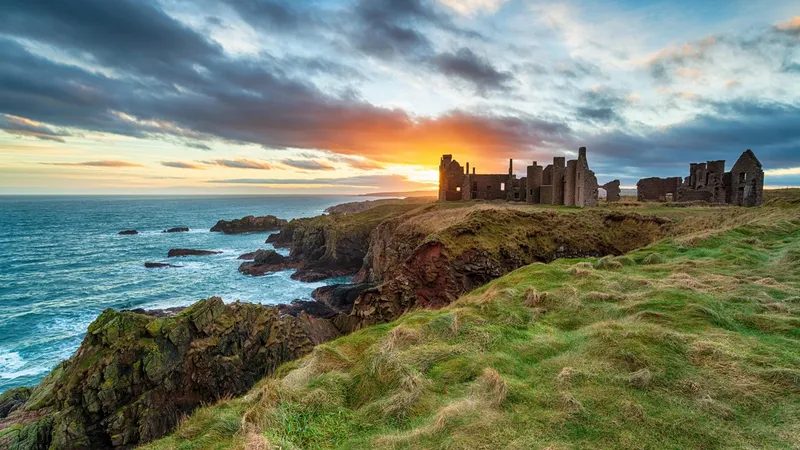 Uncovering Scotland's Hidden Gems by Car: A Road Trip Guide to Secluded Wonders