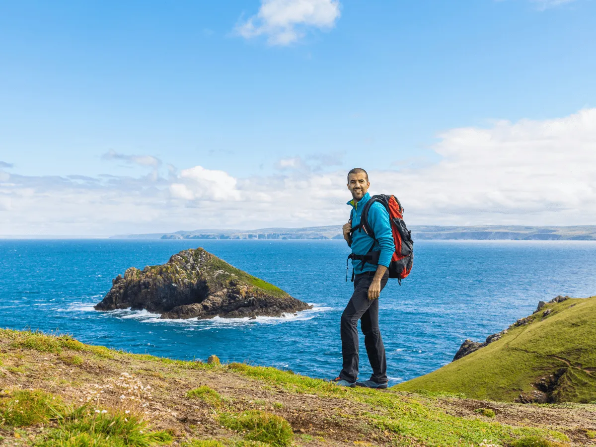 Solo Travel Ireland Self-Drive: Embark on an Epic Journey to Ireland’s No.1 Iconic Landmarks