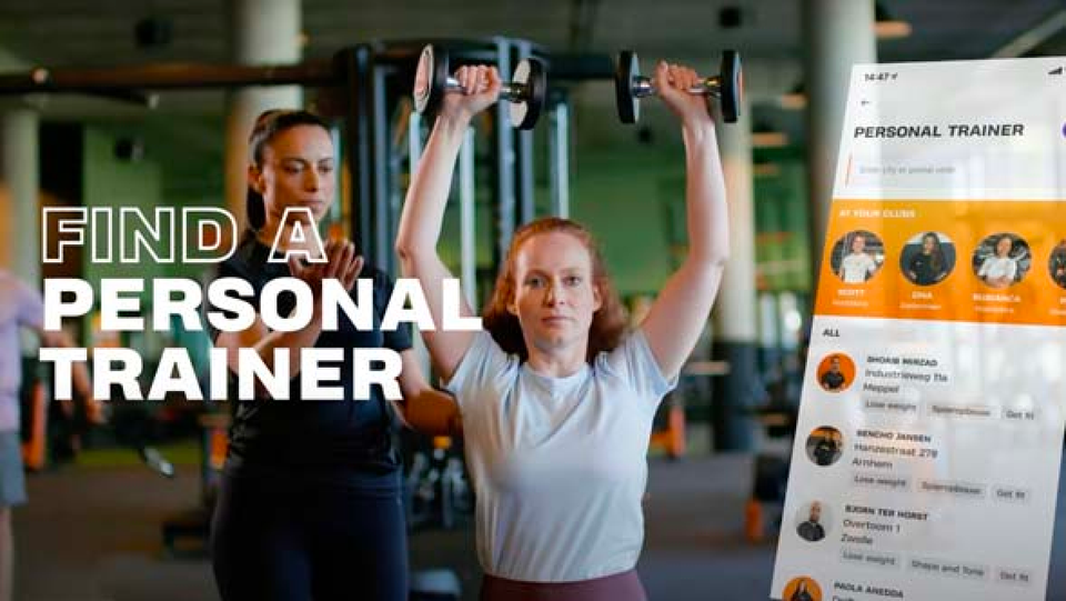 Basic-Fit app screen 'Find a personal trainer' listing available trainers