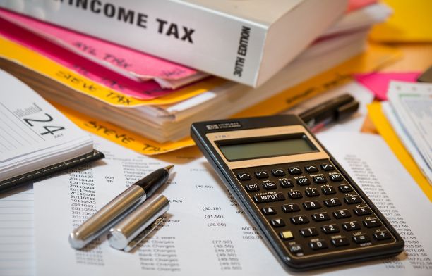 calculating tax advantage