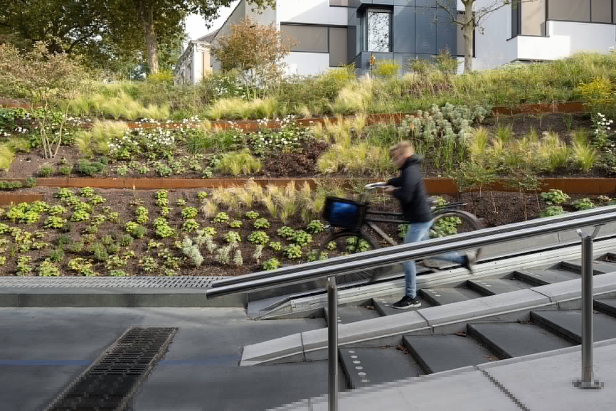 SP2021-Fietsenstalling-Zwolle-16-HiRes klein.jpg